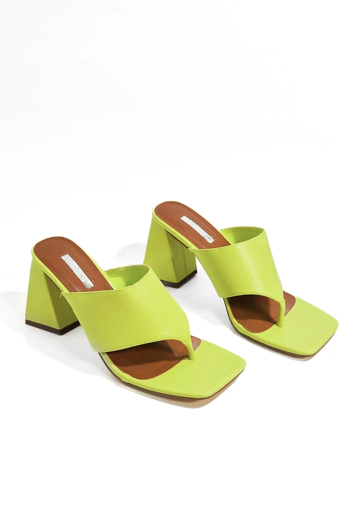 Amused Block Heel Sandals [Size 5]