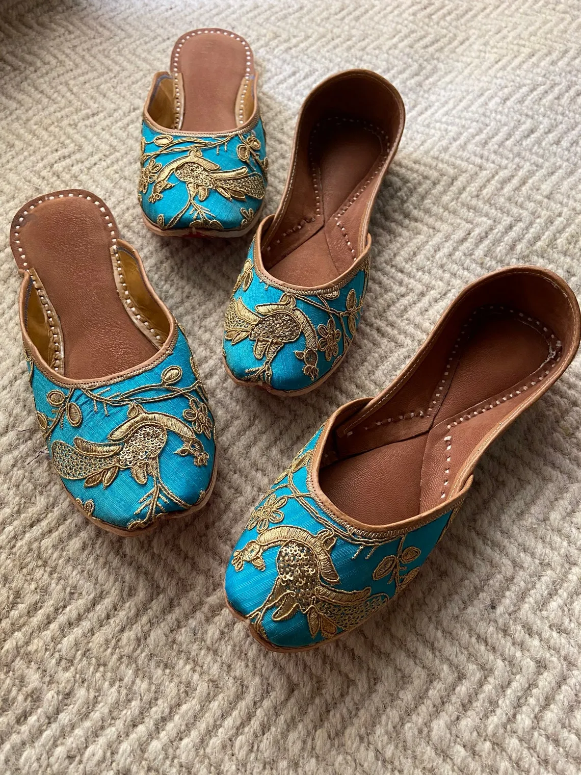 Blue Embroidered Juttis