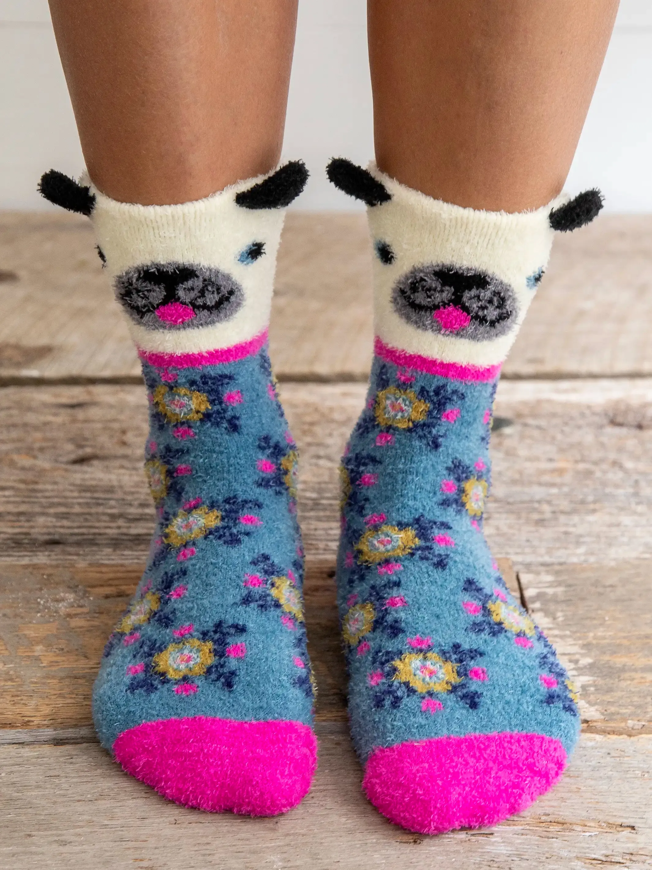 Boxed Cozy Critter Socks - Cream Dog