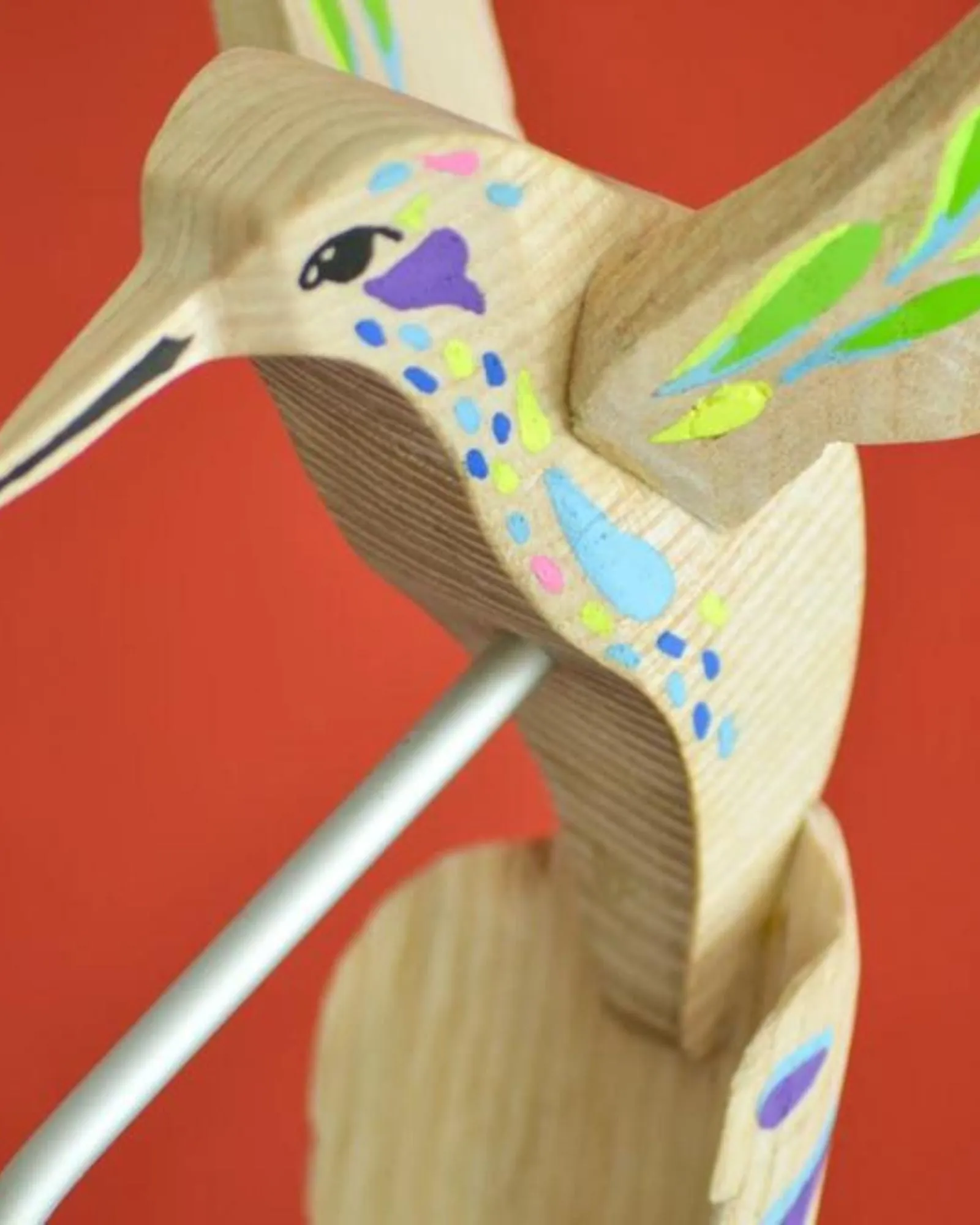 Flying Hummingbird Sculpture | Multicolour