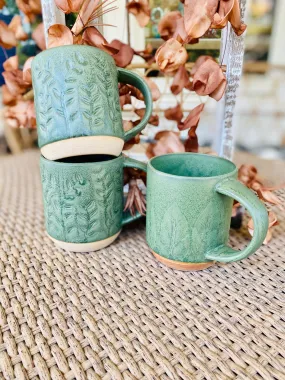 MAGPIE STONEWARE MUG