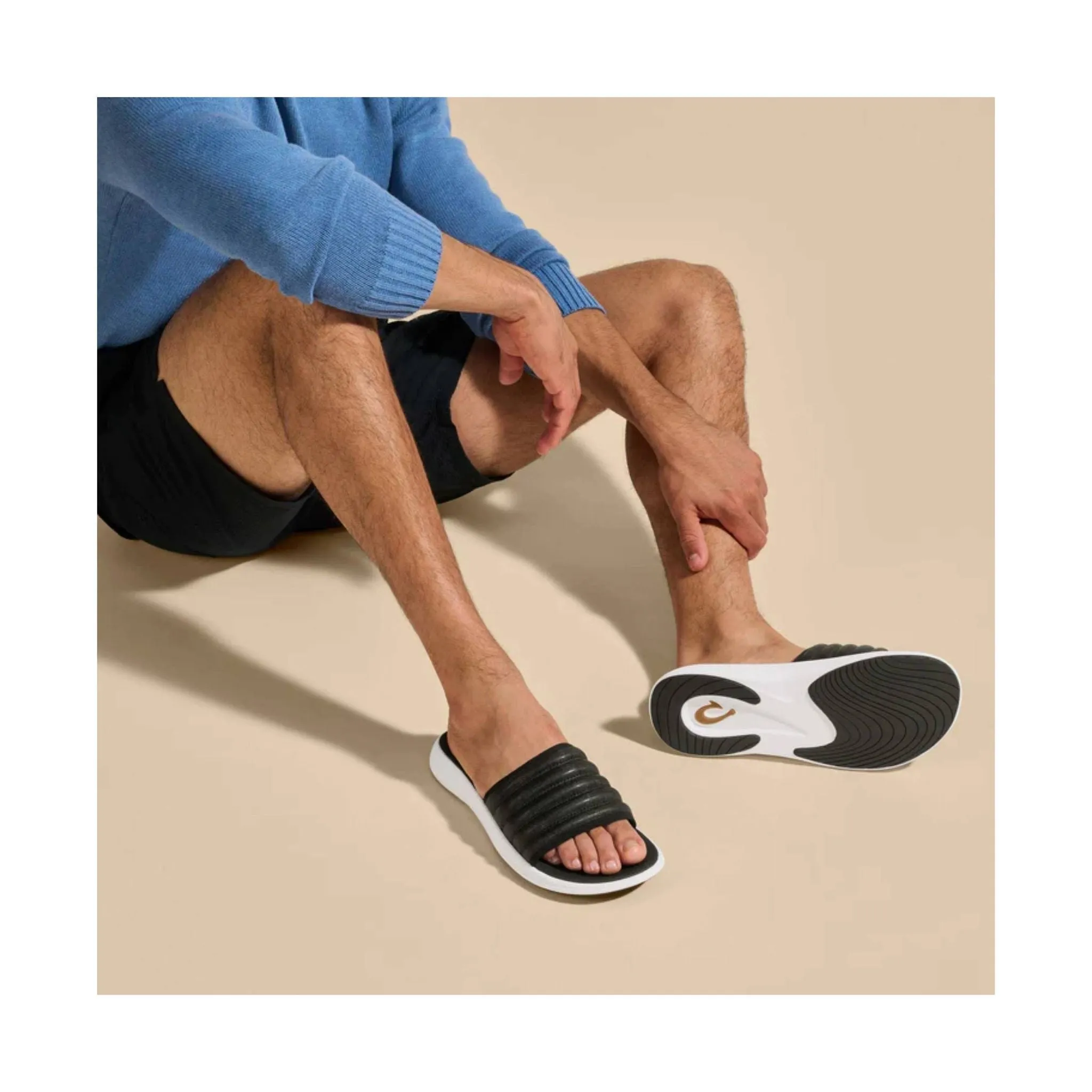 Olukai Men's Komo Slide - Black